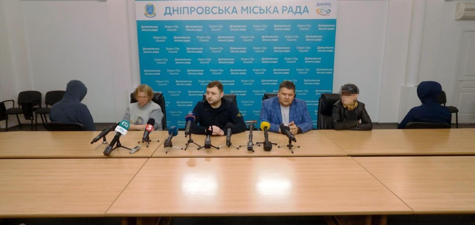 Керівництво мерії Дніпра зустрілося з проблемними підлітками