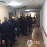 В очереди по 6 часов: в Киеве возник коллапс из-за выборов президента