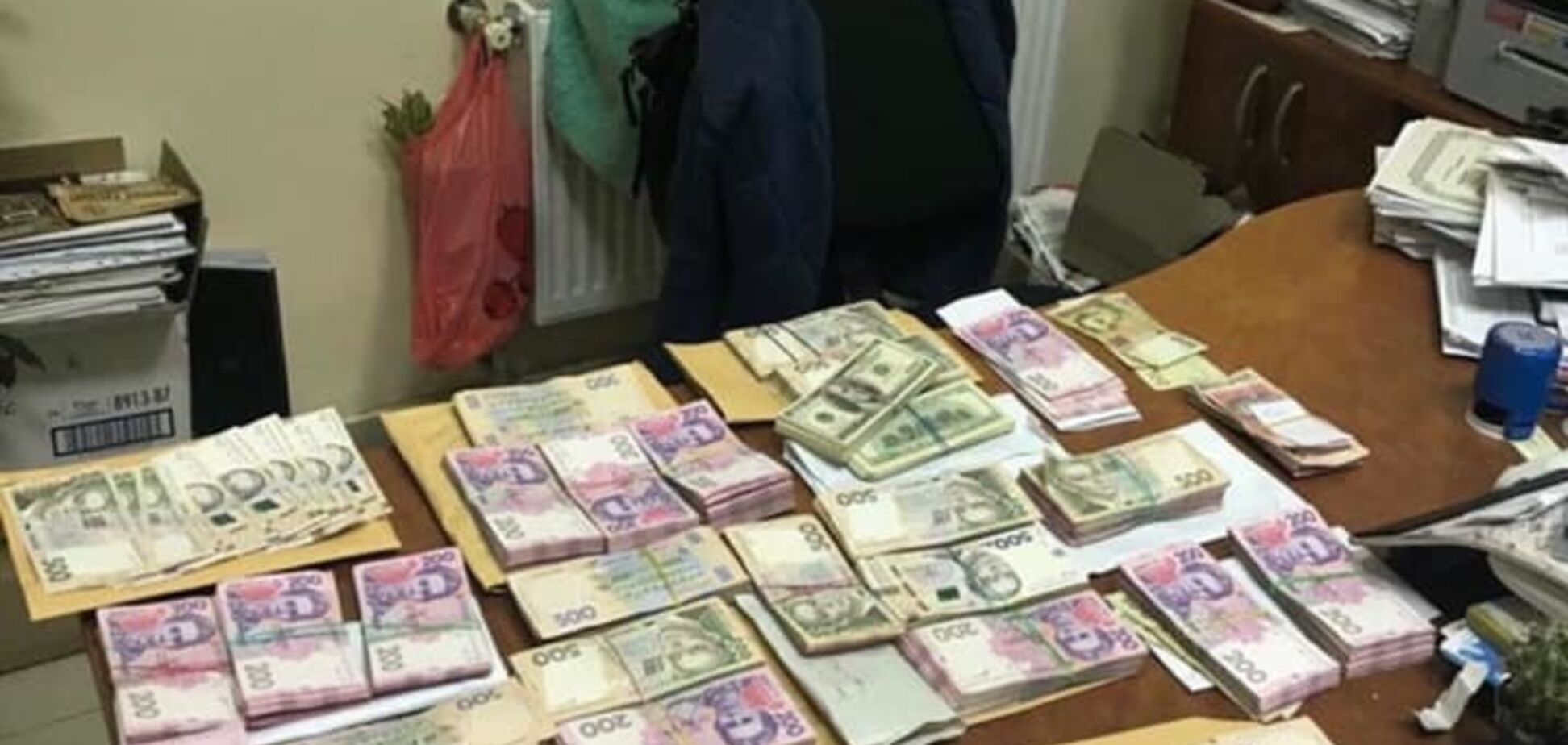 'Сетка' на 1,3 млн: на Одесщине раскрыли масштабную схему подкупа избирателей