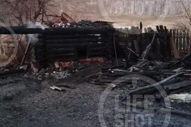 Відвезли у психлікарню: у Росії дитина спалила всю сім'ю. Фото з місця НП