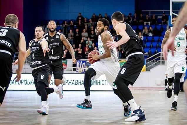 Драматичний виліт чемпіона: результати плей-офф Суперліги Парі-Матч 1 квітня