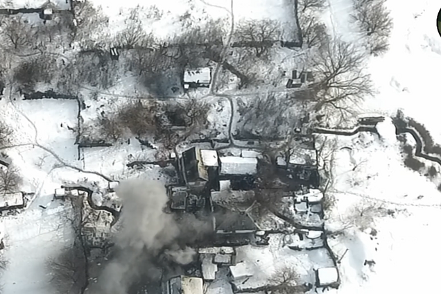 Убитые, раненые и потеря техники: появилось видео мощного удара ВСУ по оккупантам