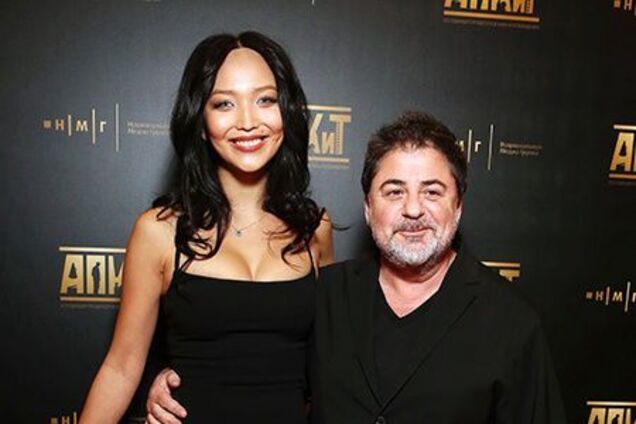 Цілувалися і трималися за руки: Цекало вперше вийшов у світ з новою дружиною