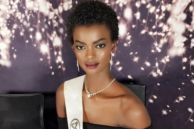 Финалистке 'Мисс Австралия' грозит 21 год тюрьмы за пьяную драку в самолете