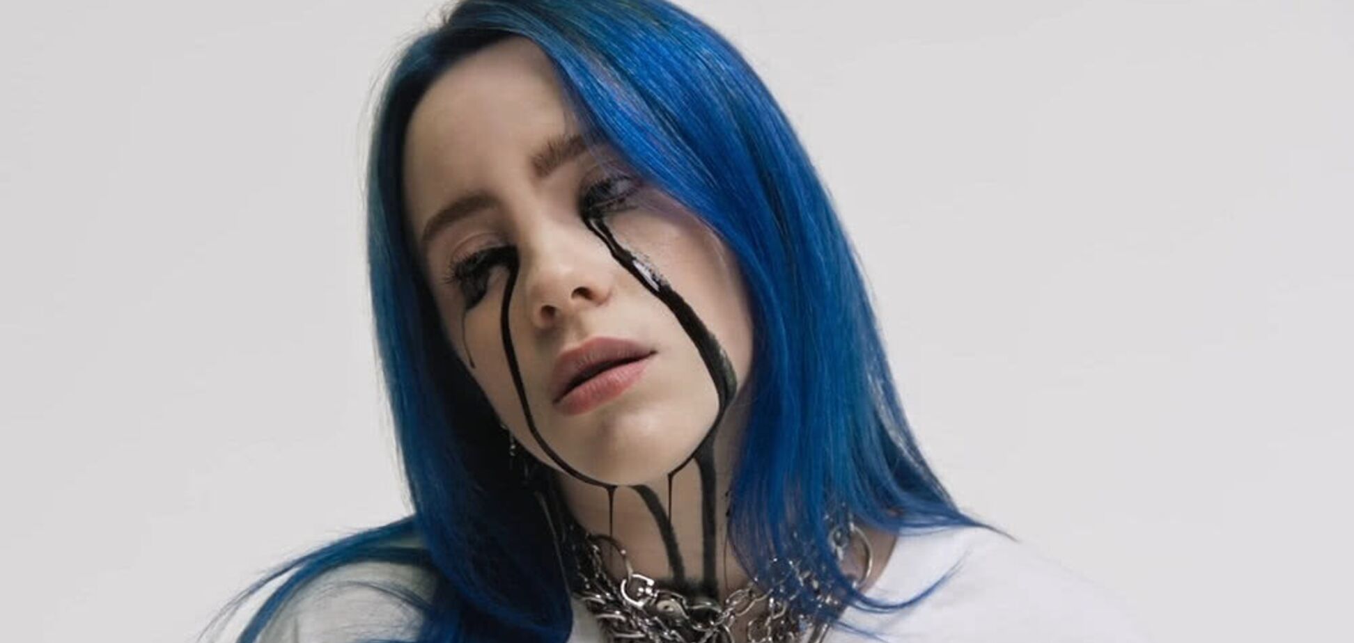 Миллиард просмотров на YouTube и самый громкий альбом года: кто такая Billie Eilish