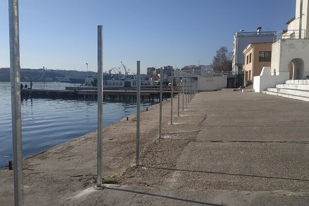 Паркан в Криму