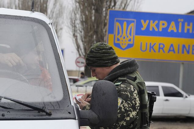 Украина усилила безопасность на админгранице с Крымом: с чем связано