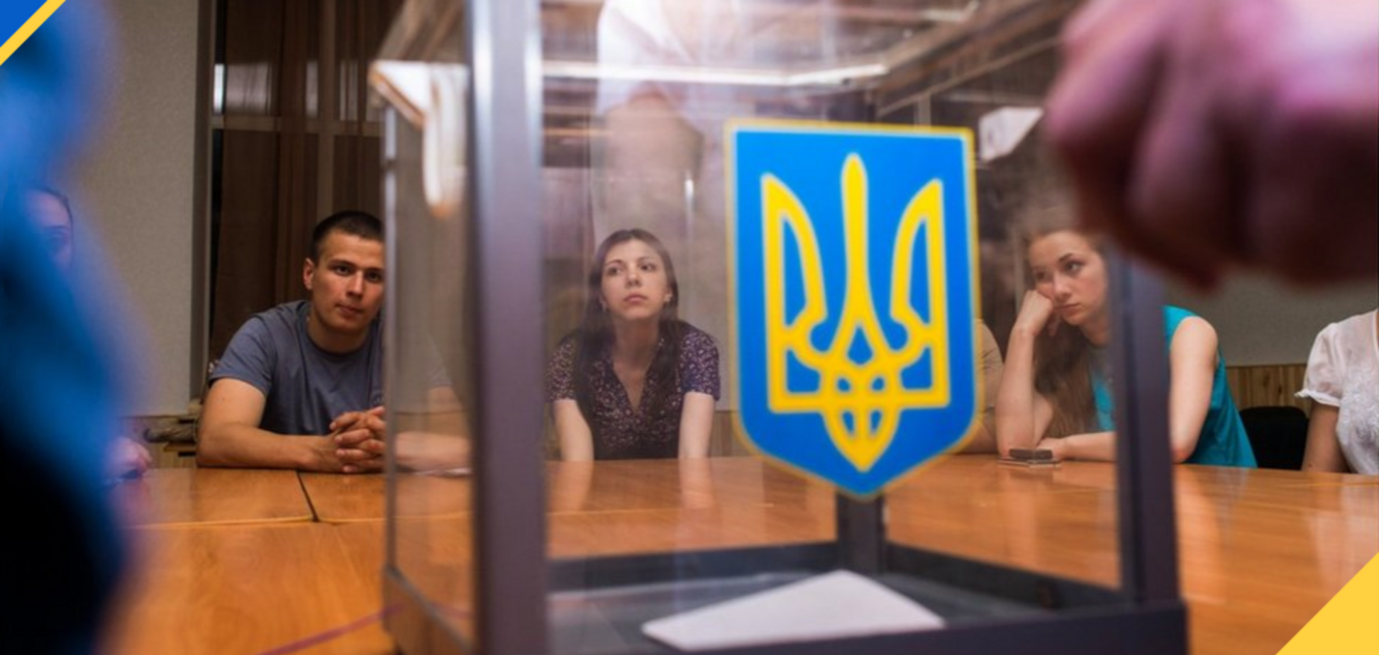 Зламали урни і оскандалились: що відбувається на виборчих дільницях в Україні