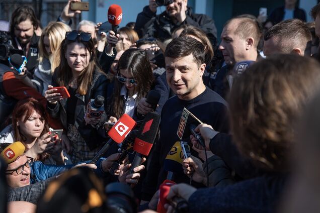 'Давление и скупка голосов': у Зеленского получили более 1800 обращений о нарушениях на выборах