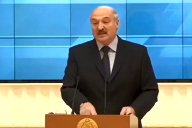 "Назвал телок телками!" Лукашенко сравнил народ со скотом и возмутил сеть