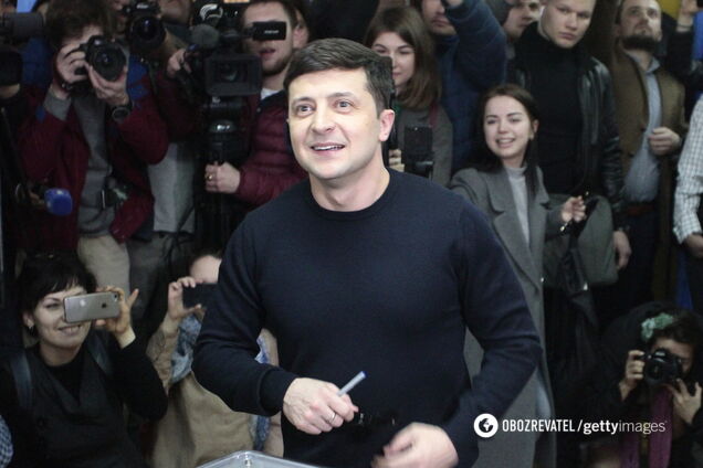 'Экзитполов много, а президент один!' Зеленский выступил с речью