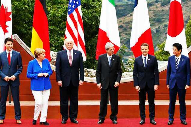 ''Это поражение!'' Международные партнеры осудили Украину за скандальное решение КС