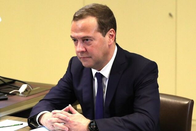 'Нужны шаги навстречу!' Медведев внезапно заговорил о диалоге с Украиной 