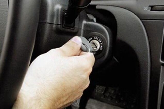 В Запорожской области у женщины украли авто из закрытого гаража 