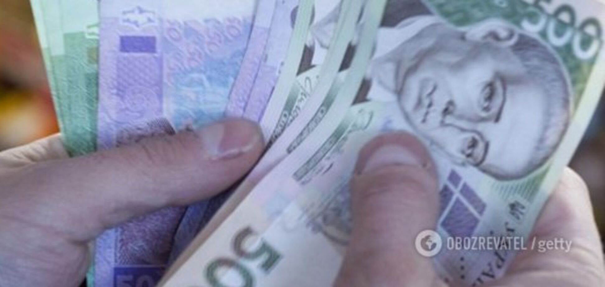 Украинцев обяжут самим копить на пенсию: сколько заплатим 