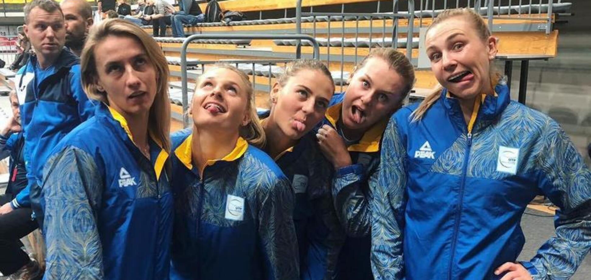 Українські тенісистки захопили мережу фото з вечірки перед супертурніром