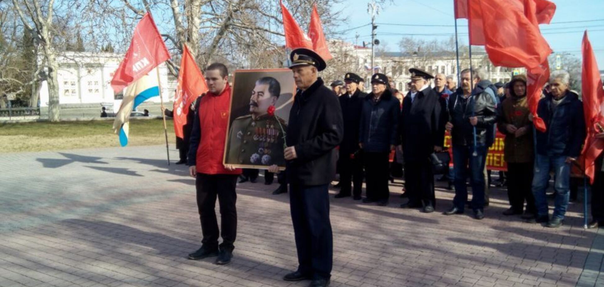 'Не здатний!' У Криму комуністи на мітингу облаяли Путіна