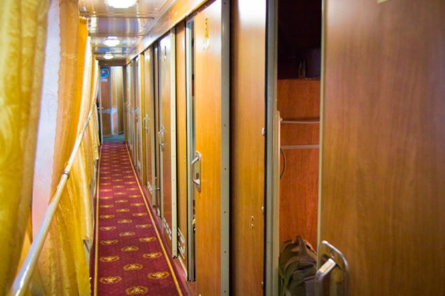 Більше ніяких килимів: 'Укрзалізниця' приготувала радикальне нововведення