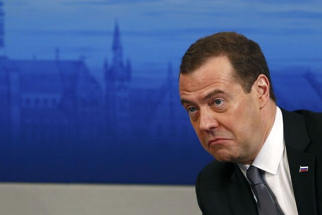 "Медведев как владелец борделя": озвучен самый страшный удар для России