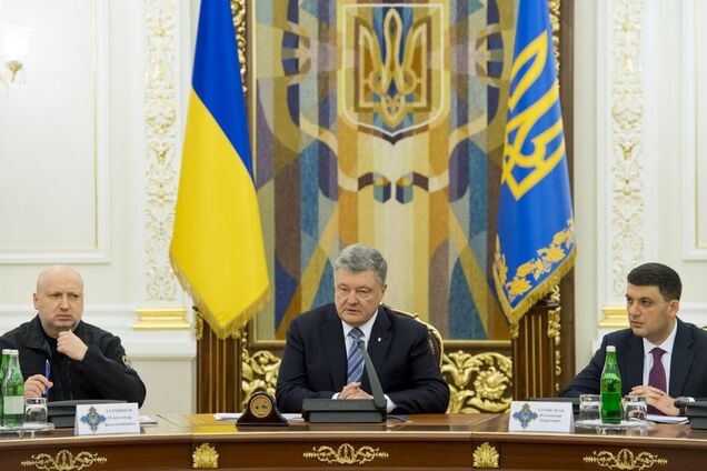 Скандал в оборонке Украины: Порошенко принял важное решение по госзакупкам