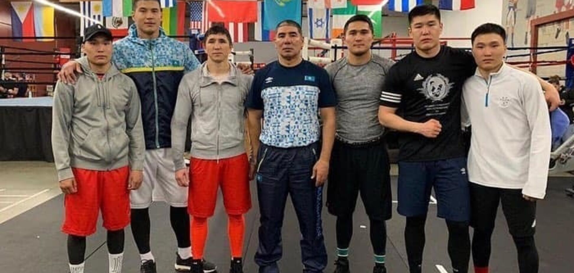 Усик, Ломаченко і Гвоздик проведуть бої з іменитою збірною