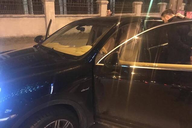 Задержали с поличным: высокопоставленный киевский чиновник погорел на крупной взятке