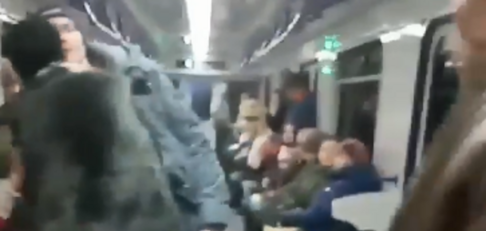 'Магия исцеления': в Киеве разоблачили попрошайку из метро. Видео