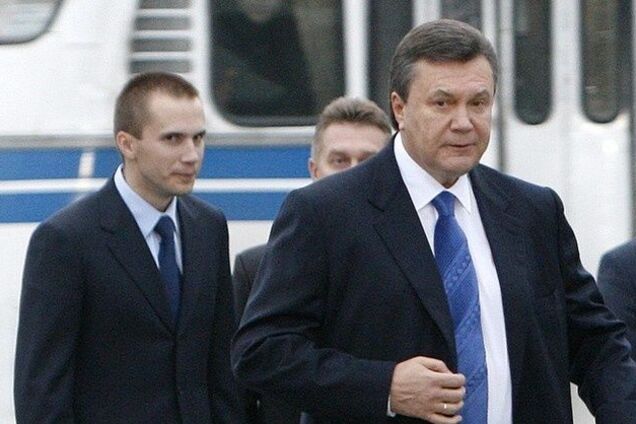 "Крепко кукуха уехала": автор хитов Пугачевой рассмешил одой Януковичу