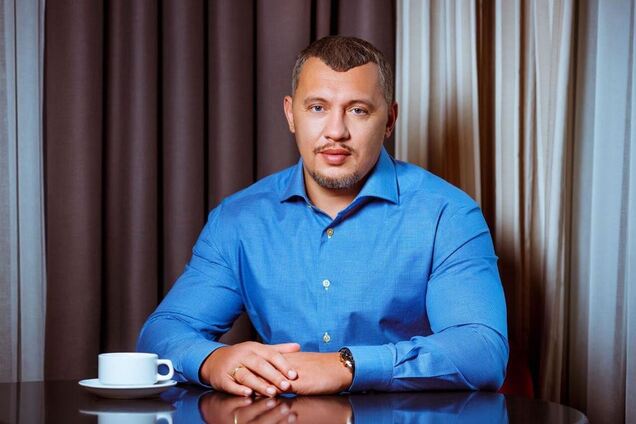 'Дарите и принимайте любовь!' Мунтян поздравил украинок с 8 Марта