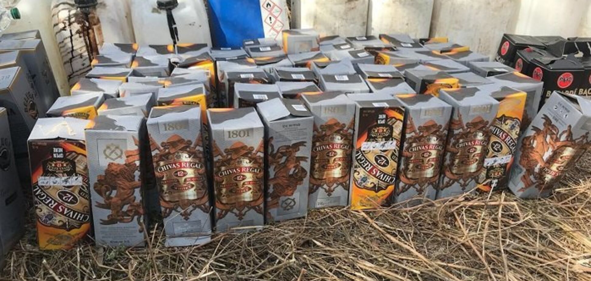 У украинской пенсионерки изъяли более тонны поддельного элитного алкоголя