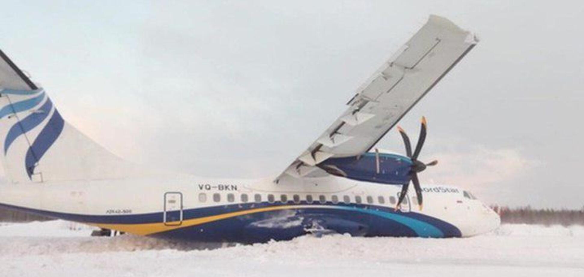 Завалился при посадке: в России произошло ЧП с пассажирским самолетом