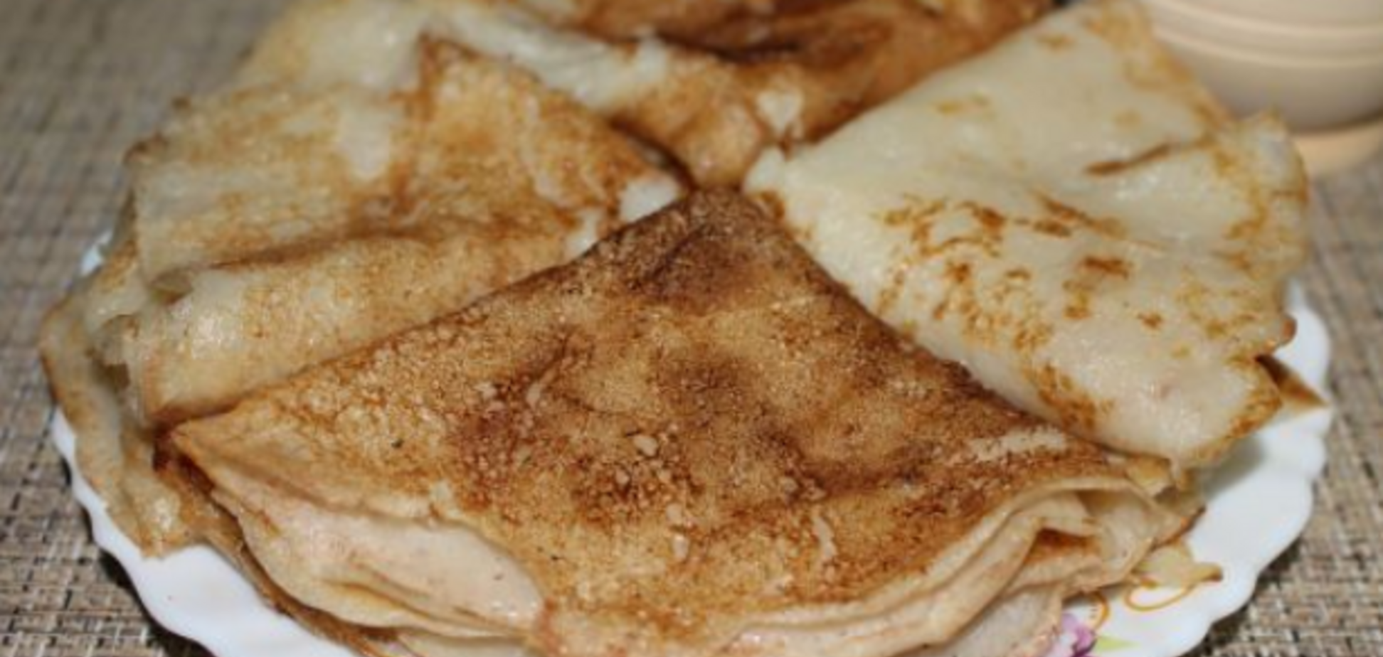 Як приготувати пісні млинці на Масляну: найпростіший рецепт