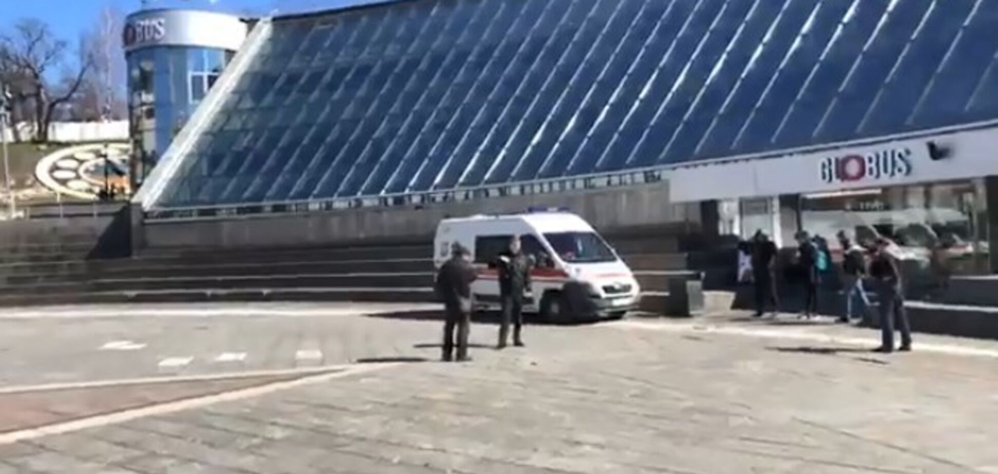 В центре Киева из ТЦ эвакуировали 2000 человек: что произошло