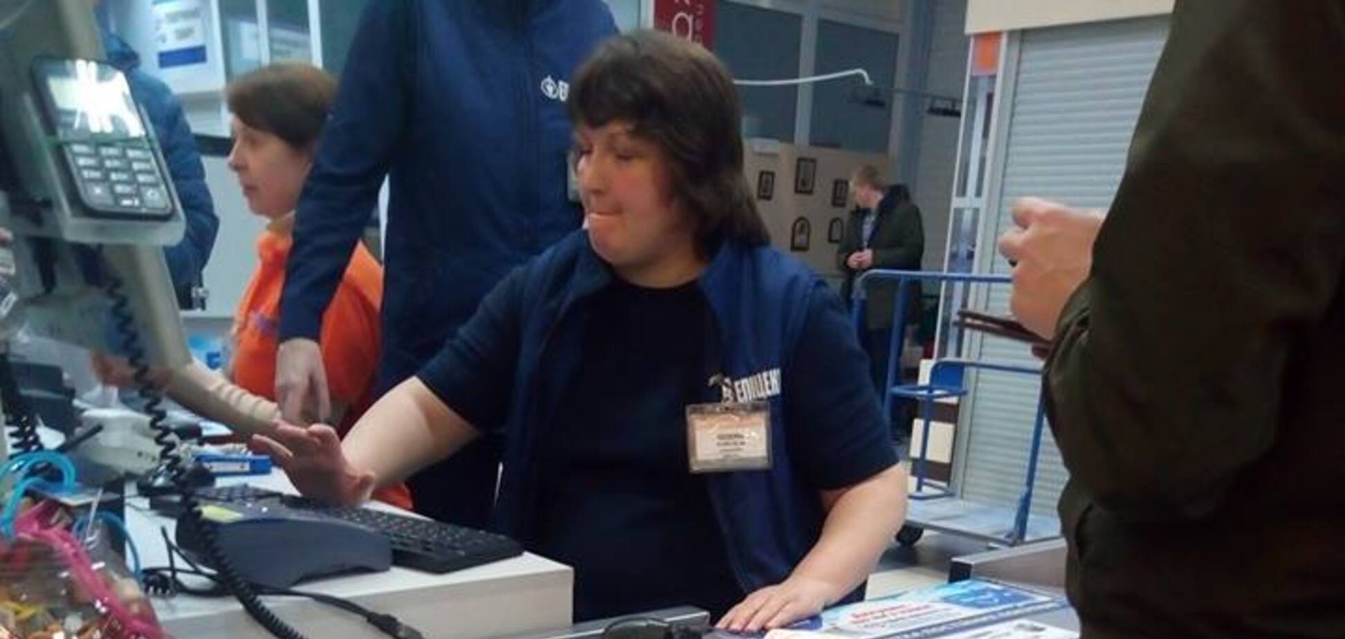 'Нацист': касирка 'Епіцентру' обізвала покупця за його українську мову