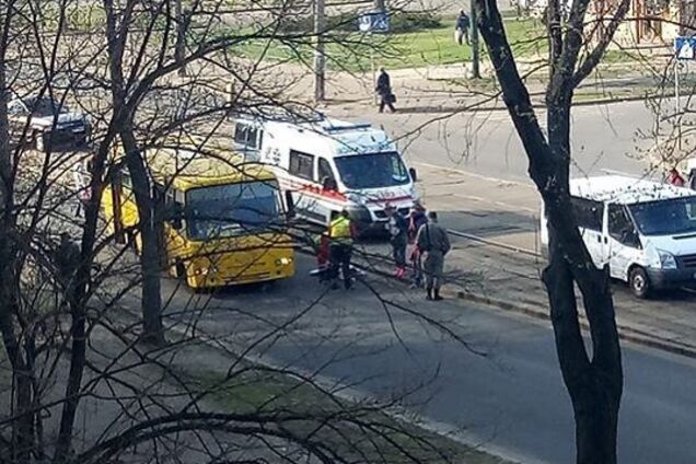 В Киеве маршрутка сбила пешехода: первые детали