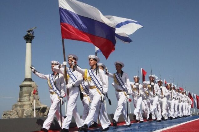 Хвастались медалями от Путина: в сети показали захвативших Крым российских моряков