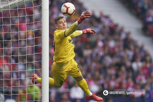 Признан лучшим! Вратарь сборной Украины произвел фурор в Испании