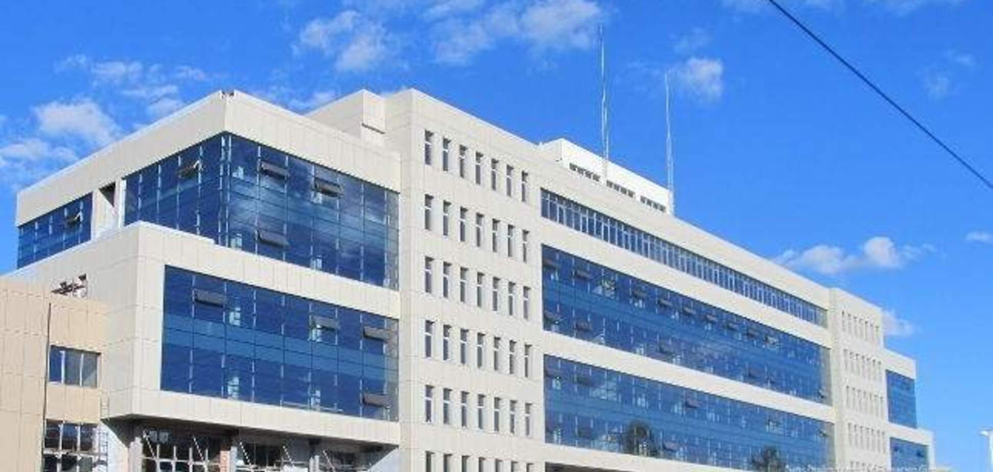 В Киеве пустили с молотка офис российского банка: все подробности