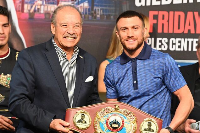 Ломаченко стал суперчемпионом WBO