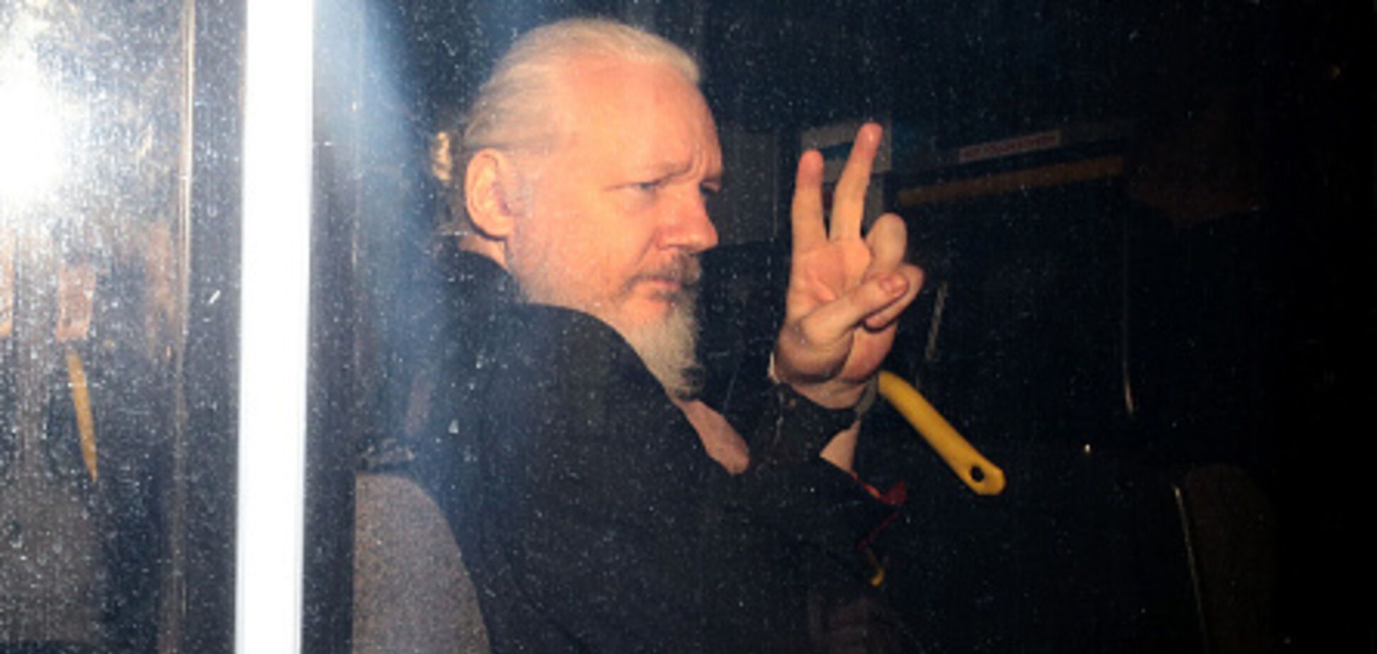 'Слідкуємо за руками': з'явилося несподіване пояснення арешту Ассанжа