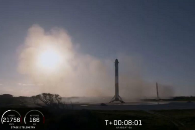 Маск здійснив історичний запуск ракети: чарівні фото і відео