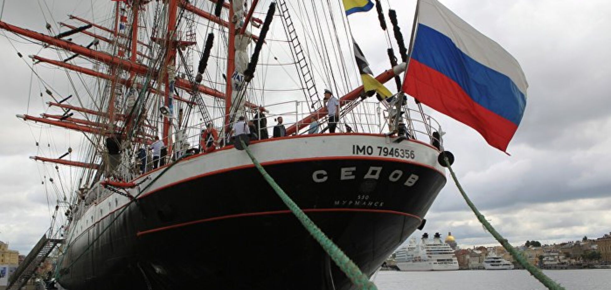 Европа взбунтовалась против России в море: что будет с парусником 'Седов'
