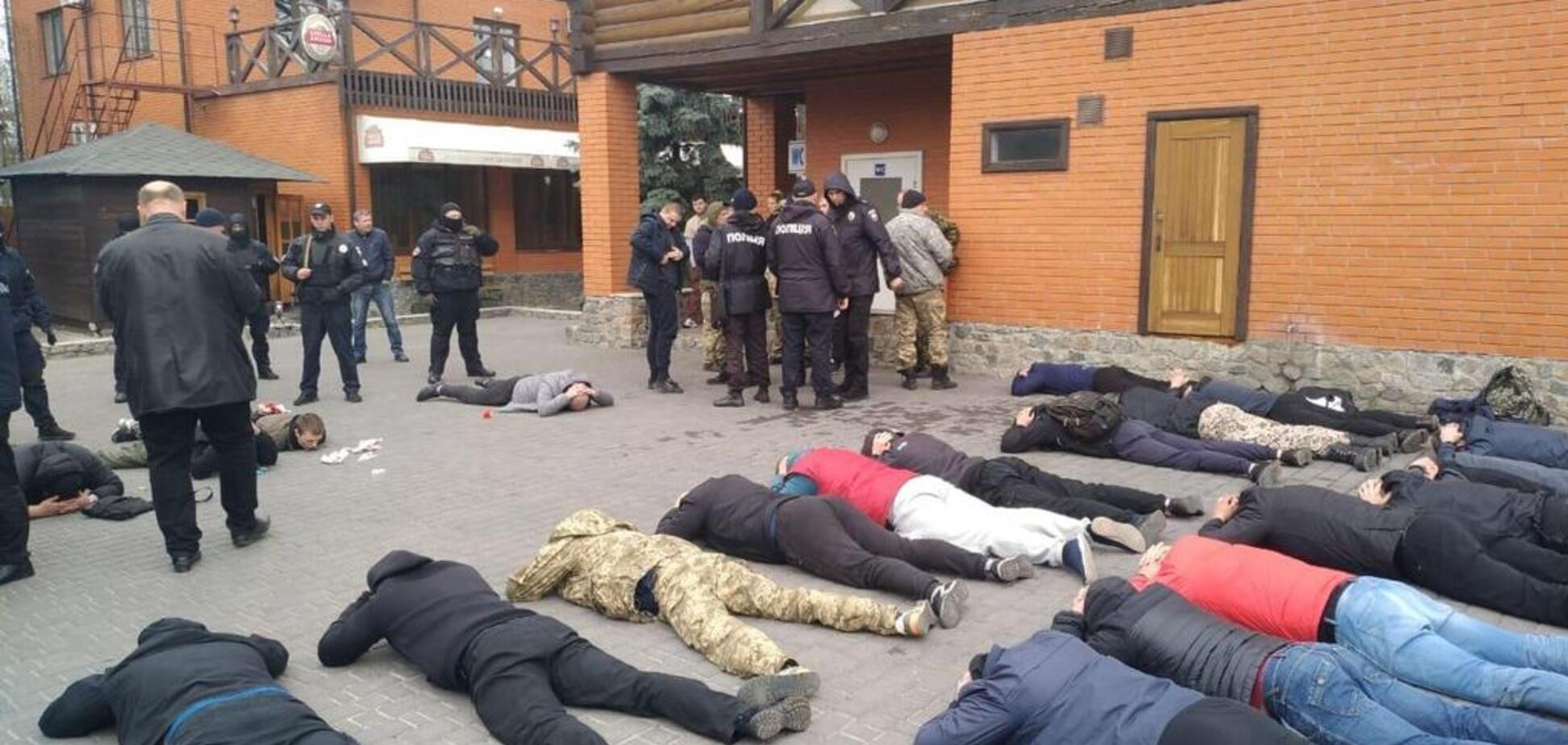 На Киевщине рейдеры захватили предприятие: вмешалась полиция