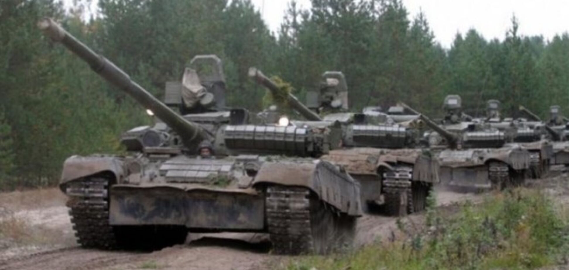 Готовятся к атаке? 'Л/ДНР' стащили танки к линии фронту: отчет ОБСЕ