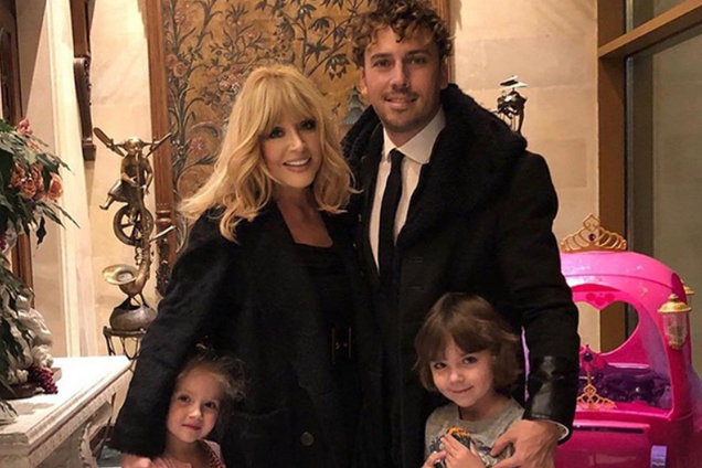 Пугачева и Галкин с детьми