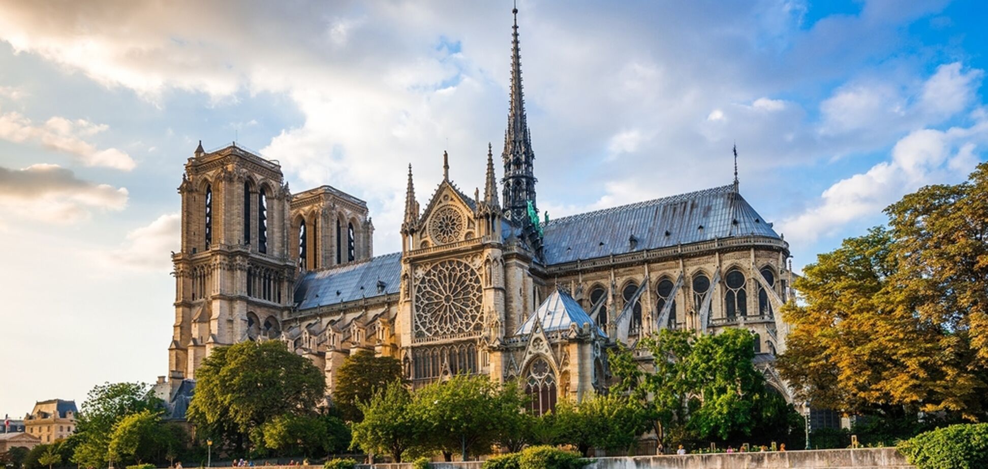 Як виглядав собор Паризької Богоматері до пожежі: найкращі фото