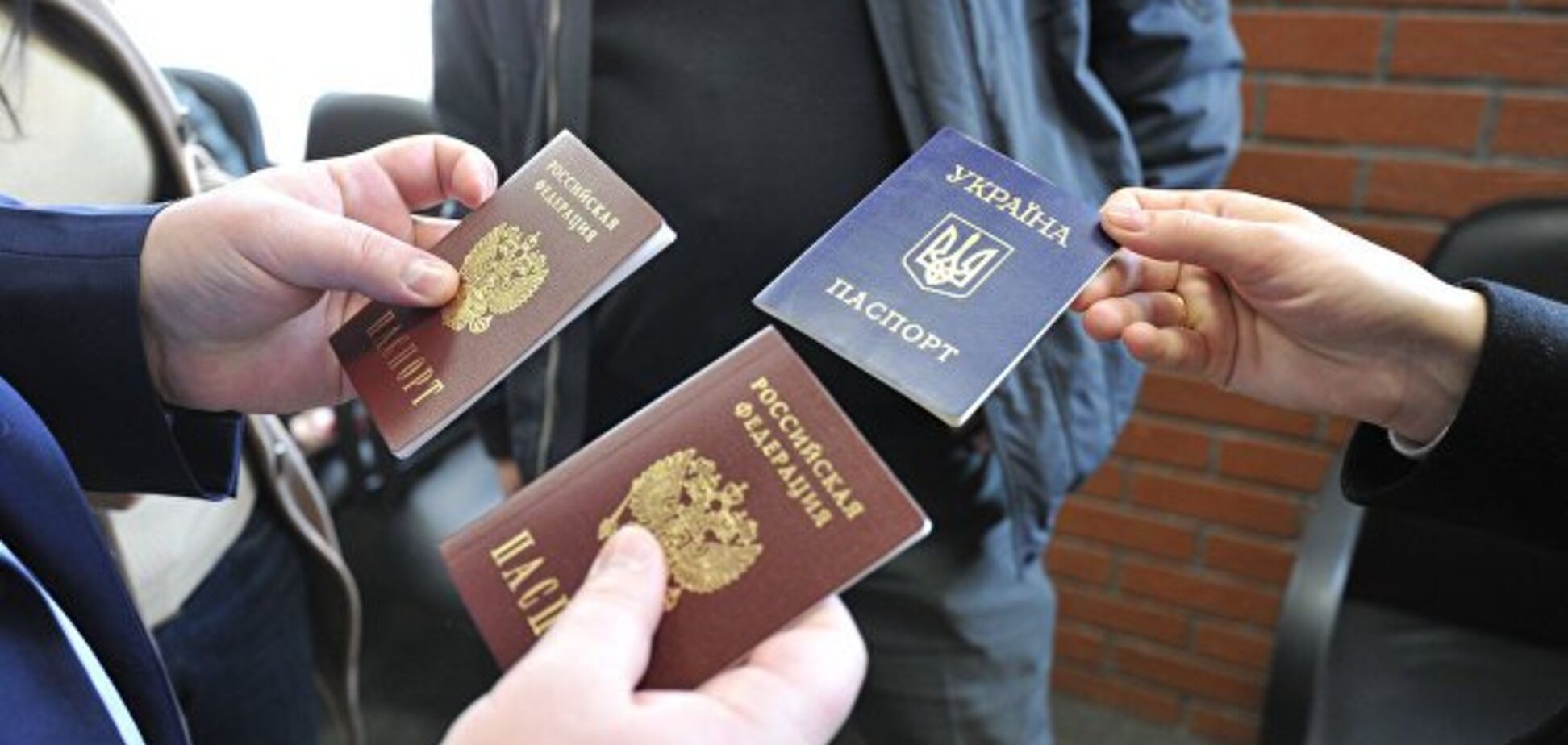 'Потеряют гражданство': в Кабмине пригрозили жителям 'Л/ДНР'