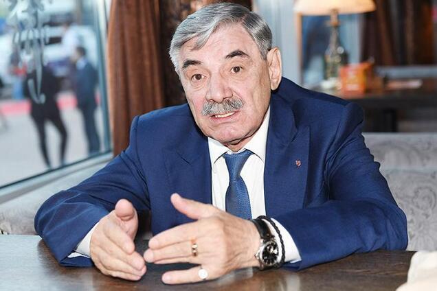 Фанат 'Л/ДНР' Панкратов-Чорний влаштував п'яний дебош у літаку: відео