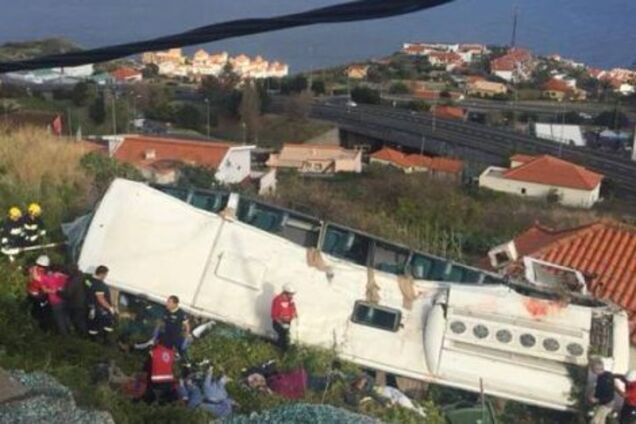 В Португалии произошло жуткое ДТП с туристами: 29 человек погибли. Фото и видео