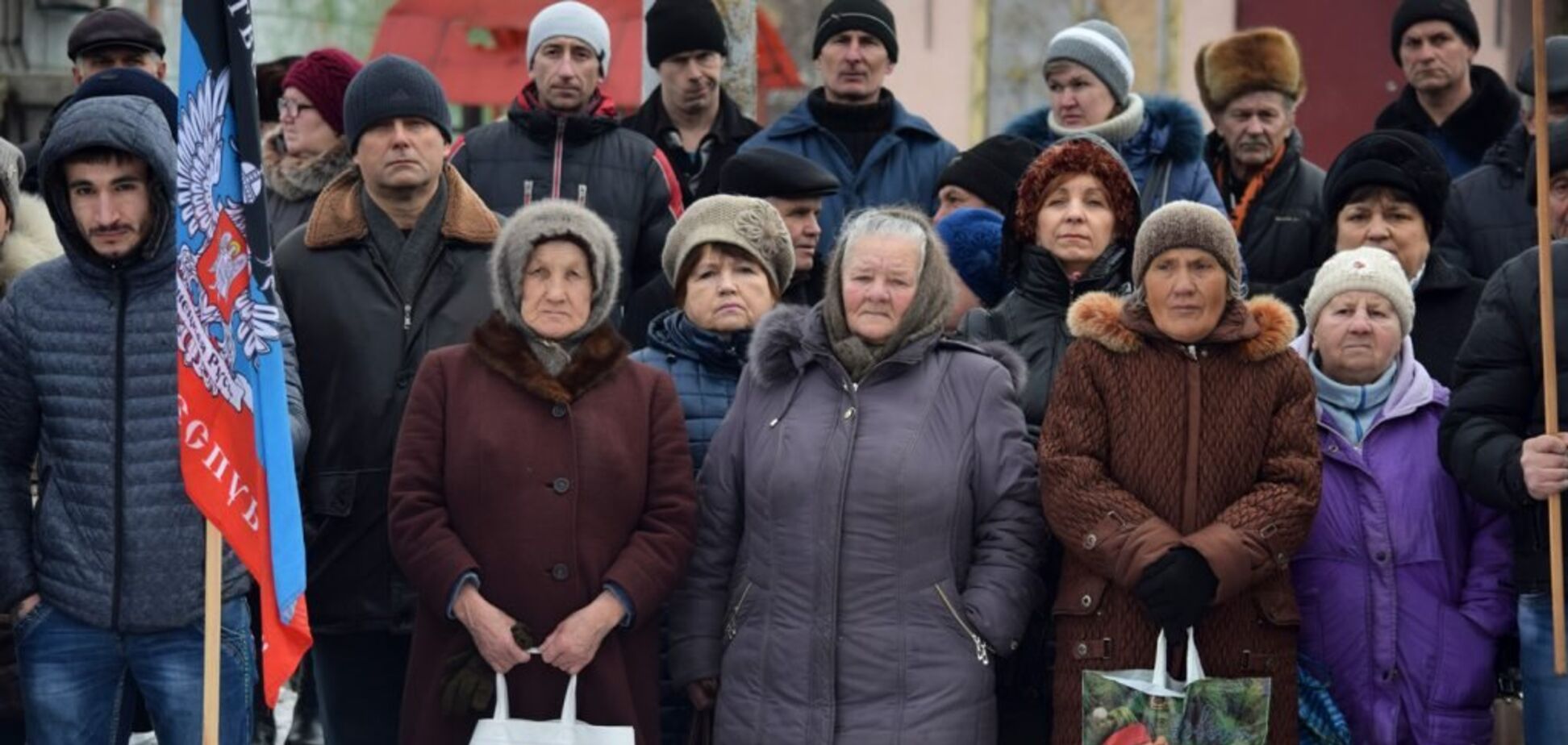 Позбавлять пенсій і прав: ветеран АТО попередив жителів Донбасу